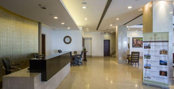 The Golden Plaza Hotel Panchkula Exterior photo
