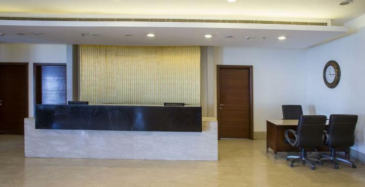 The Golden Plaza Hotel Panchkula Exterior photo