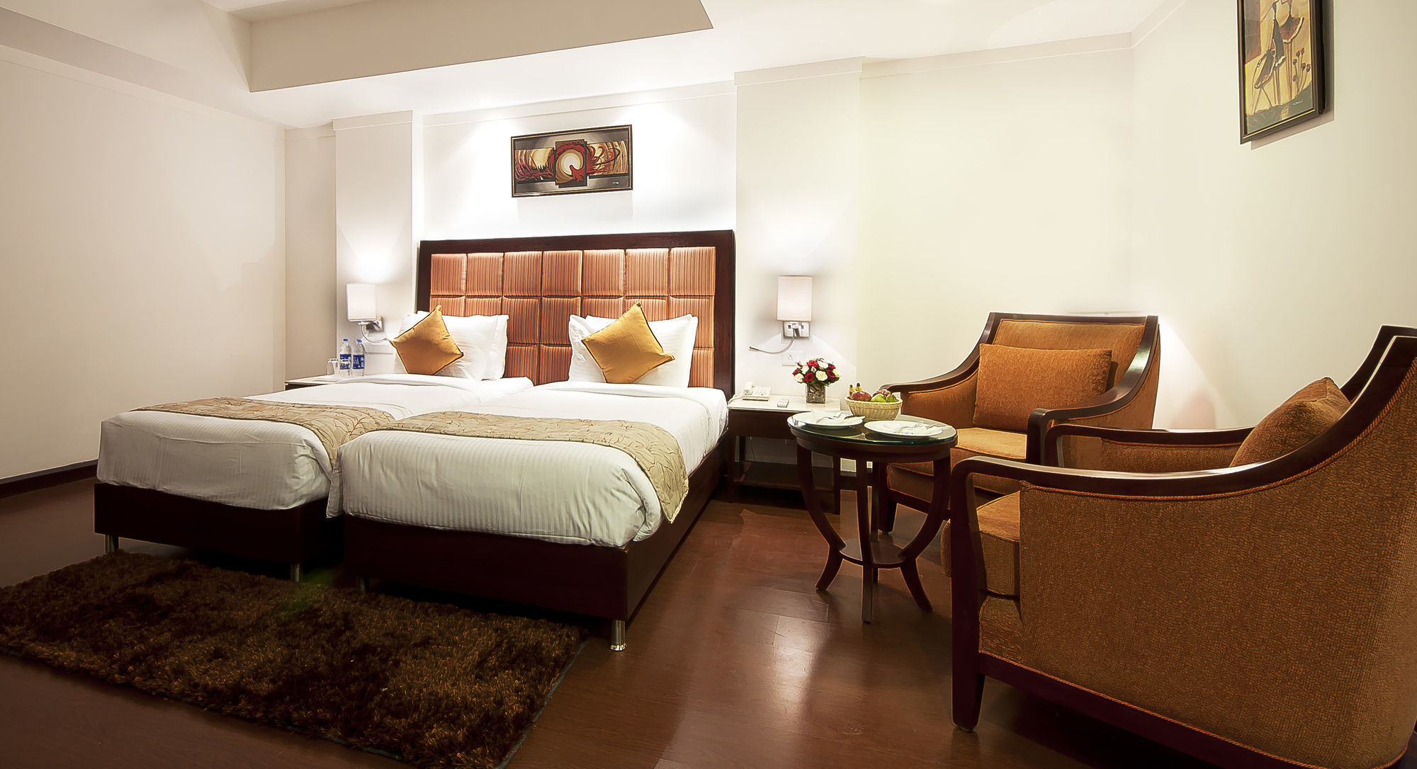 The Golden Plaza Hotel Panchkula Exterior photo