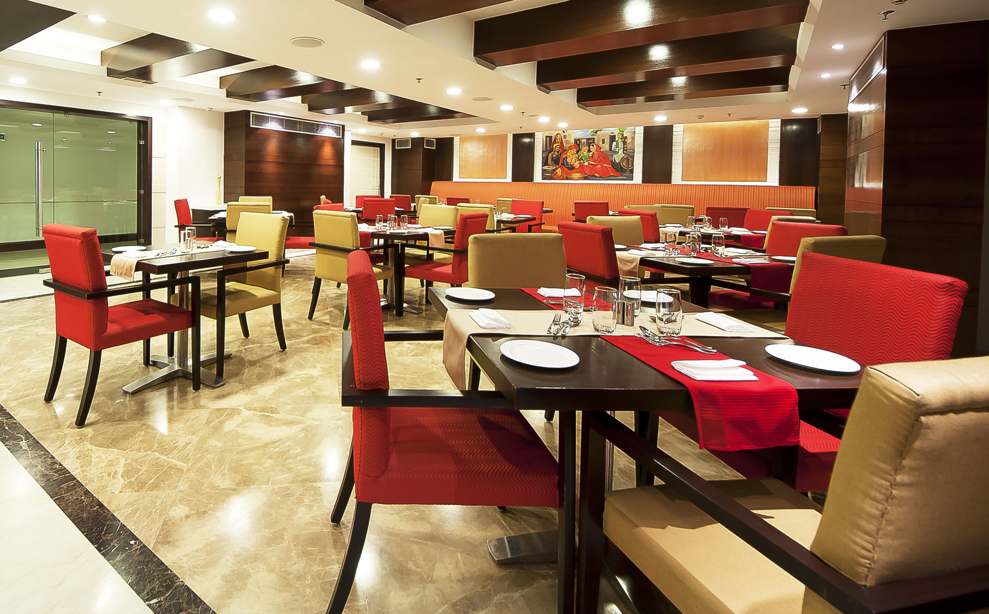 The Golden Plaza Hotel Panchkula Exterior photo